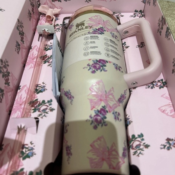 LoveShackFancy Other - LoveShackFancy Pink Floral Gift Box